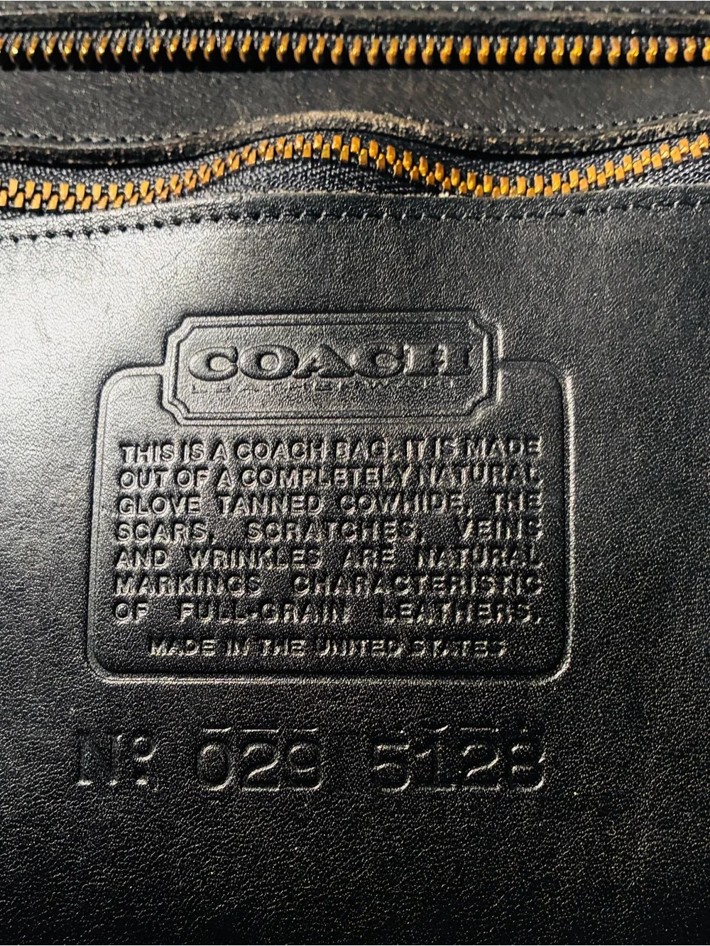 Vintage Coach 80’s-90’s Black Leather Messenger Crossbody Bag